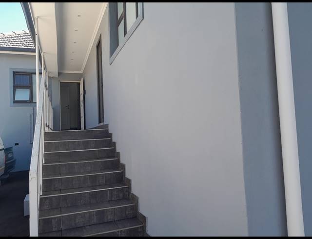 683M² OFFICE FOR SALE IN WINDERMERE